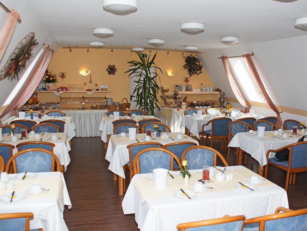 City Hotel Mark Michelstadt Bagian luar foto